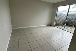 2812 SE 16th Ave, Homestead, FL 33035 - Photo 3