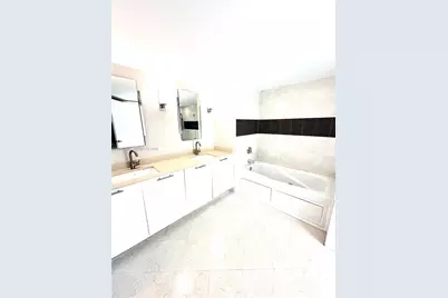 1800 N Bayshore Dr #2315, Miami, FL 33132 - Photo 15