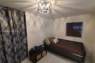 6691 W 15th Ct, Hialeah, FL 33012 - Photo 11