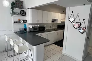 100 Lincoln Rd, Miami Beach, FL 33139 - Photo 5