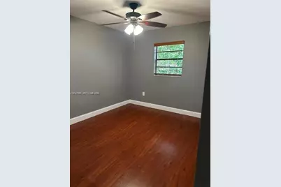 1065 NW 15th St, Homestead, FL 33030 - Photo 7
