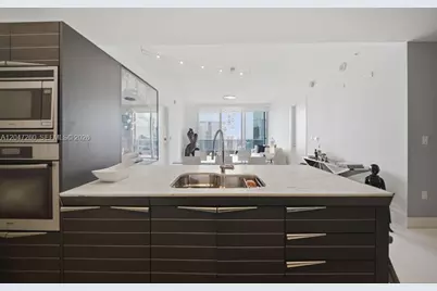 200 Biscayne Boulevard Way #5110, Miami, FL 33131 - Photo 19