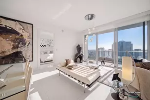 200 Biscayne Blvd Way, Miami, FL 33131 - Photo 3