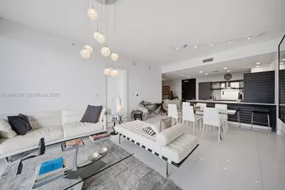 200 Biscayne Boulevard Way #5110, Miami, FL 33131 - Photo 9