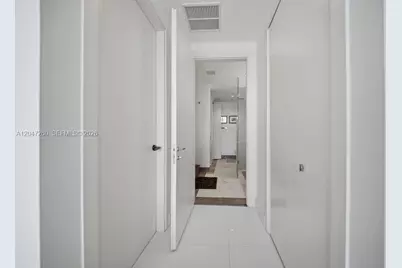 200 Biscayne Boulevard Way #5110, Miami, FL 33131 - Photo 31