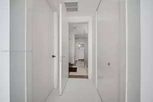 200 Biscayne Blvd Way, Miami, FL 33131 - Photo 31