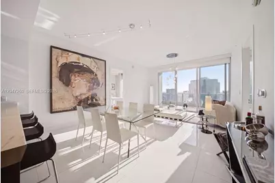 200 Biscayne Boulevard Way #5110, Miami, FL 33131 - Photo 13