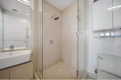 200 Biscayne Boulevard Way #5110, Miami, FL 33131 - Photo 37