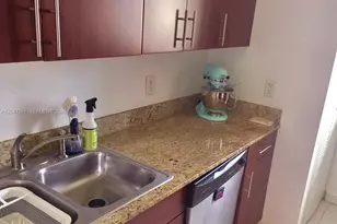 7422 NE 6th Ct, Miami, FL 33138 - Photo 3