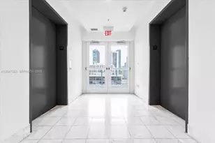601 NE 36th St, Miami, FL 33137 - Photo 3