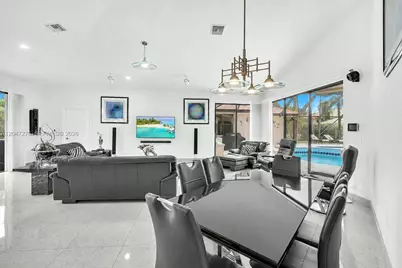 392 Coconut Cir, Weston, FL 33326 - Photo 25