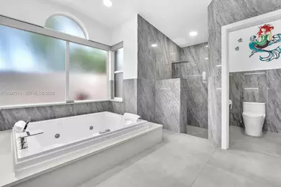 392 Coconut Cir, Weston, FL 33326 - Photo 39