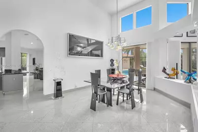 392 Coconut Cir, Weston, FL 33326 - Photo 29