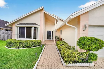 4495 NW 99th Ave, Sunrise, FL 33351 - Photo 5