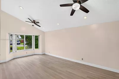 4495 NW 99th Ave, Sunrise, FL 33351 - Photo 9
