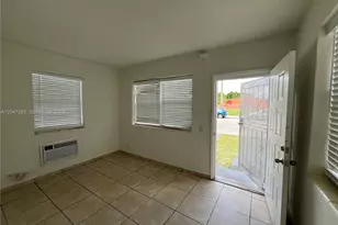 733 NW 4th Ave, Miami, FL 33136 - Photo 3
