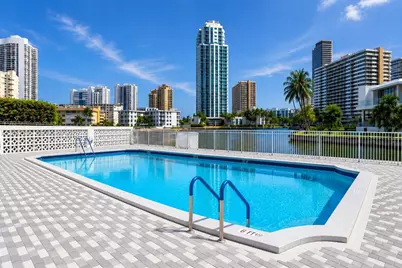 137 Golden Isles Dr #1212, Hallandale Beach, FL 33009 - Photo 17