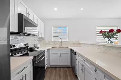 5629 NW 31st Ave, Miami, FL 33142 - Photo 9
