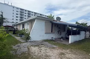 1258 NE 109th St, Miami, FL 33161 - Photo 9