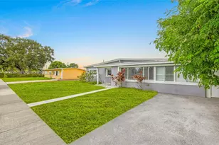 18100 NW 7th Pl, Miami Gardens, FL 33169 - Photo 3