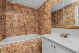 18100 NW 7th Pl, Miami Gardens, FL 33169 - Photo 35