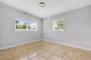 18100 NW 7th Pl, Miami Gardens, FL 33169 - Photo 21
