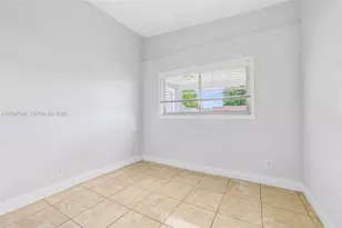 18100 NW 7th Pl, Miami Gardens, FL 33169 - Photo 15