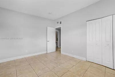 18100 NW 7th Pl, Miami Gardens, FL 33169 - Photo 19