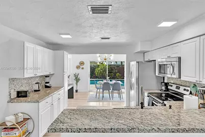 4633 SW 28th Ave, Dania Beach, FL 33312 - Photo 19