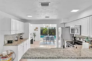 4633 SW 28th Ave, Dania Beach, FL 33312 - Photo 19