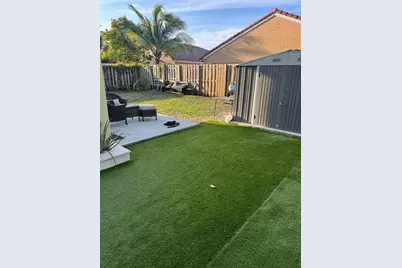 6606 Saltaire Ter, Margate, FL 33063 - Photo 23