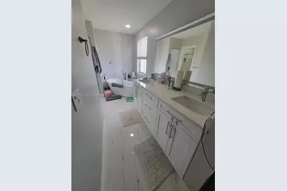 6606 Saltaire Ter, Margate, FL 33063 - Photo 19