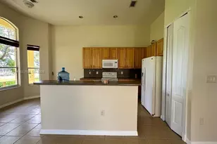 1926 NE 3rd Ct, Homestead, FL 33033 - Photo 3