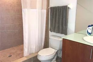 315 NE 3rd Ave, Fort Lauderdale, FL 33301 - Photo 13