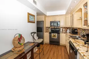7545 E Treasure Dr, North Bay Village, FL 33141 - Photo 9