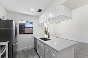 2025 SW 82nd Ave, Davie, FL 33324 - Photo 17