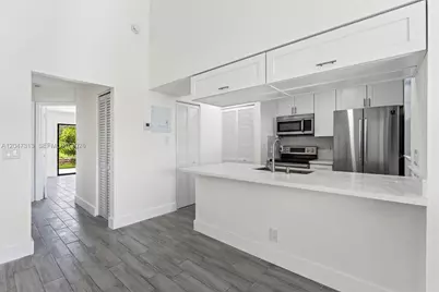 2025 SW 82nd Ave #1, Davie, FL 33324 - Photo 13