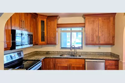 153 Lakeview Dr #104, Weston, FL 33326 - Photo 9