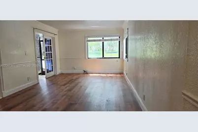 153 Lakeview Dr #104, Weston, FL 33326 - Photo 11