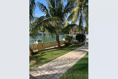 4812 Pine Tree Dr #201, Miami Beach, FL 33140 - Photo 17