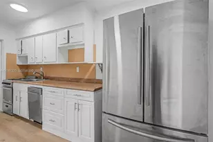 60 NW 79th St, Miami, FL 33150 - Photo 13