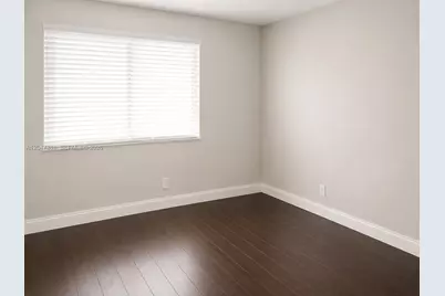 331 Lakeview Dr #203, Weston, FL 33326 - Photo 9