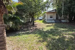 2911 NW 30th St, Miami, FL 33142 - Photo 11