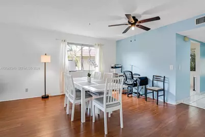 182 Lakeview Dr #204, Weston, FL 33326 - Photo 9