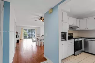 182 Lakeview Dr, Weston, FL 33326 - Photo 7