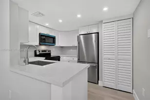 10080 NW 9th St Cir, Miami, FL 33172 - Photo 1