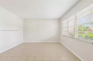 13455 SW 9th Ct, Pembroke Pines, FL 33027 - Photo 11