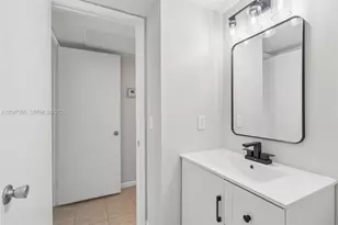 13455 SW 9th Ct, Pembroke Pines, FL 33027 - Photo 27