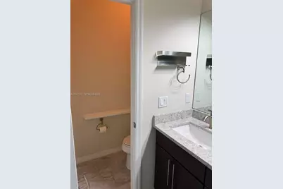 4022 Long Leaf Ln #4022, Hollywood, FL 33021 - Photo 11