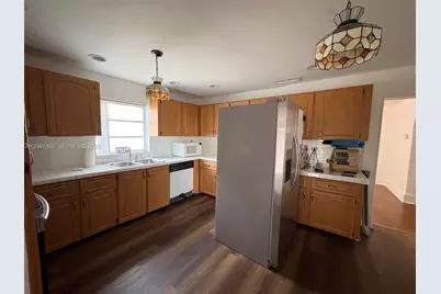 2928 SW 15th St, Miami, FL 33145 - Photo 5